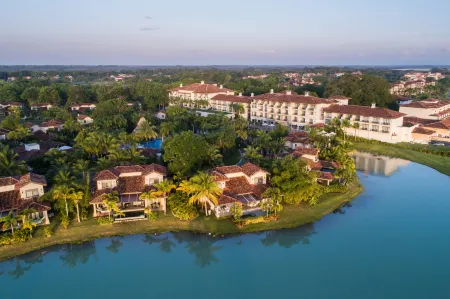 The Buenaventura Golf & Beach Resort Panama, Autograph Collection Отели рядом с достопримечательностью «Playa Blanca»
