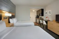 TownePlace Suites London Hotel dekat London Curling Club
