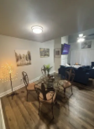 . Central to OLOL hospital 5 mins. Perkins Rowe Shopping 6 mins, LSU 15 mins..