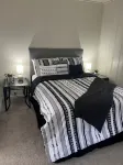 3Br by Menominee Park • Firepit • Gazebo • Walk to Lake & Zoo Reetz Softball Complex附近的飯店