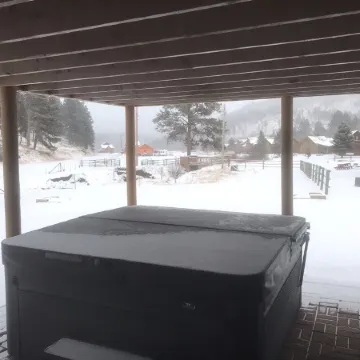 The McCaskell Cabin- Nestled out in the countryside.