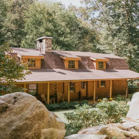 Luxury Mountain Cabin On 320+ Acres Near Asheville, Lake Lure & Hendersonville