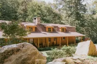 Luxury Mountain Cabin On 320+ Acres Near Asheville, Lake Lure & Hendersonville - Alppimaja