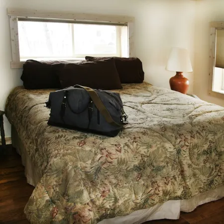 Newly Remodeled Historic Log Cabin on Banks of Horse Creek