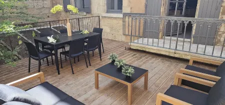 Duplex du Coderc (6 pers) Отели в г. Перигё