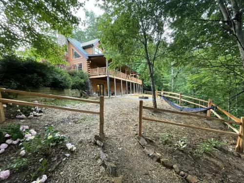 5br Log Cabin: Hot Tub, Firepit, Game Room, Yard! Near Fontana, Bryson, and NOC Hotel a Stecoah