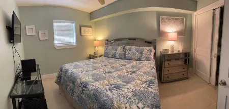 Top Floor Bay View #409