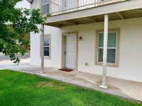 Unique space on WTAMU campus. Walk to anything and everything! Hotels in Canyon