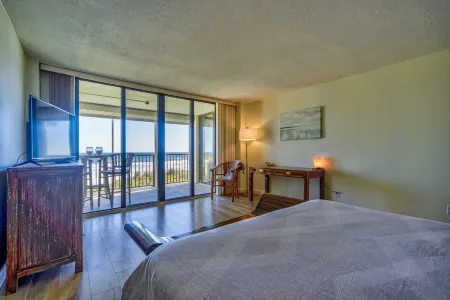 Water/ Beach Front!!!!!!! Amazing One of a Kind