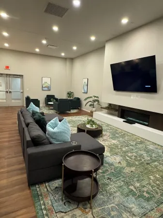 Downtown Luxury Loft, FITNESS room, GAME ROOM