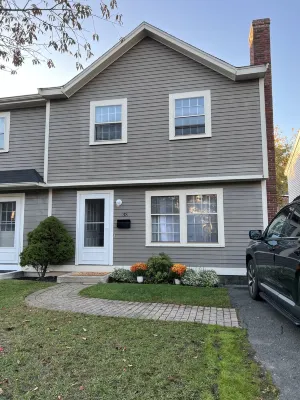 Sherizee Home close to beach and 3 miles to Salem's Haunted happenings Lighthouse Point 주변 호텔