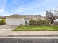 Clovis House | 2 Car Garage | Backyard | 4BR /2BTH