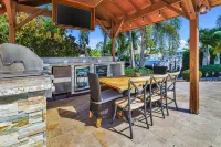 Luxury Waterfront house/ Heated pool in paradise Các khách sạn ở Bãi biển Pompano