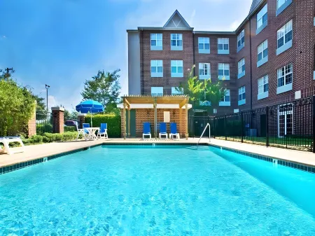 Holiday Inn & Suites DALLAS-ADDISON by IHG