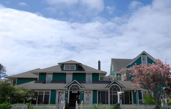 Shelburne Hotel