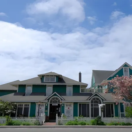 Shelburne Hotel