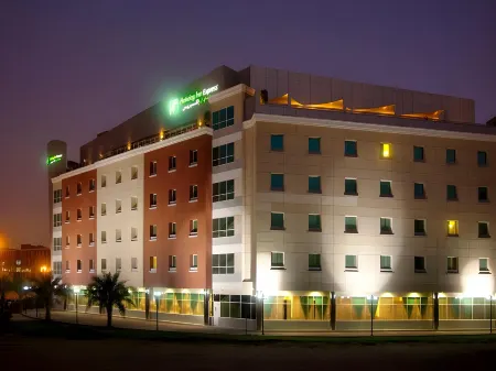 Holiday Inn Express DUBAI - INTERNET CITY by IHG Отели в г. Дубай