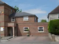 Bay Tree House Hotels near Queen Mother Square
