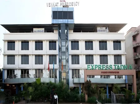 Venkat Presidency Отели рядом со станцией Panvel Railway Station