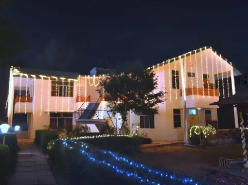 The New Swaraj Resort Hotels in Bharatpur