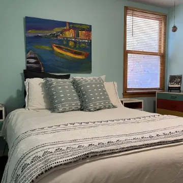 3 bed / 1 bath house in Prime Berkeley Location