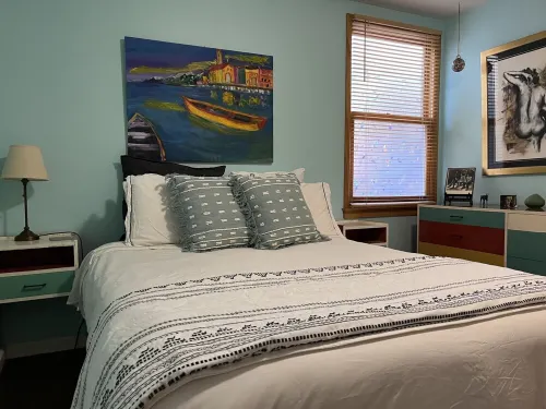 3 bed / 1 bath house in Prime Berkeley Location