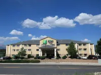 Holiday Inn Express & Suites Colorado Springs North Hotels in Colorado Springs