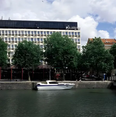 The Bristol Hotel