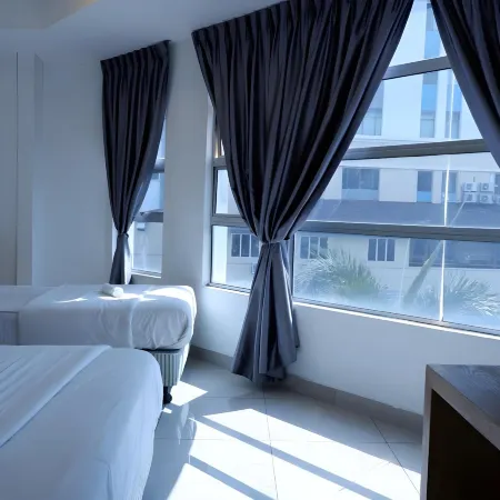 Iris Hotel