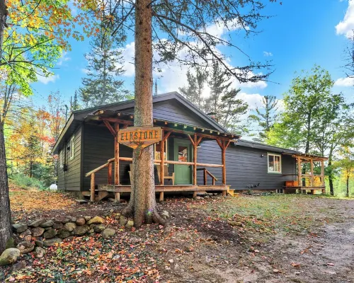 The Elkstone - Hot Tub! Hotels in Conover
