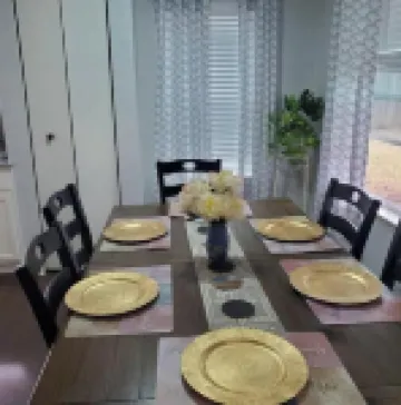 SUPERHOST/Luxury Duplex; Crib; AT&T Stadium/6 Flags< 3 miles