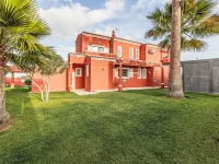 Sunset Haven Hotels near Albandeira Beach