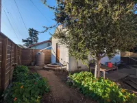 Brand new quiet and cozy tiny home in the Arroyo! 네이티비티 처치 주변 호텔