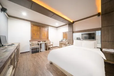 Cheongju Bungmunro Amore Hotel a Seowon-gu