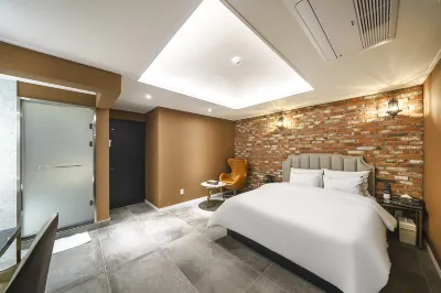 Bundang (Jeongja) SiWol Hotel Ajjulo附近的飯店