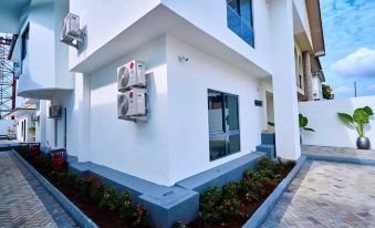 Casa Apartments