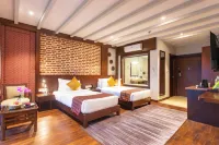 Regenta Resort & Spa By Riverside, Chitwan Hotels in Darechok