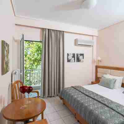Regina Mare Hotel Rooms