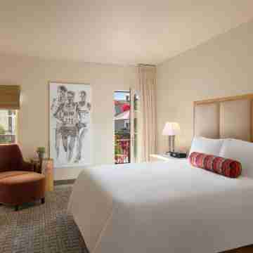 Inn at the 5th Rooms