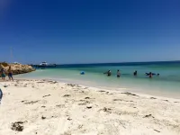 Cervantes Pinnacles Motel - Beach