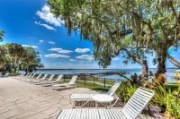 Lakeside Inn on Lake Dora