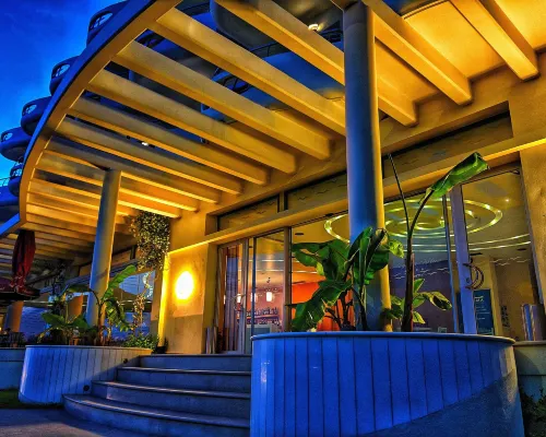 愛琴海藍色海灘酒店 = 新卡利克拉蒂業酒店