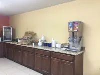 Days Inn by Wyndham Phoenix North - sarapan