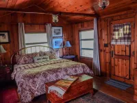 Lake Huron Vintage Cottage in Northeast Michigan