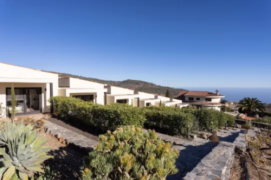 ホテル アルタ モンターニャ