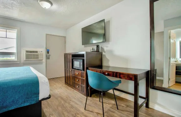 俄勒岡奧爾巴尼6 號開間