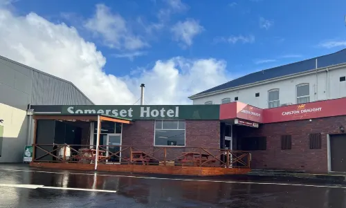 Somerset Hotel Hotels in Burnie