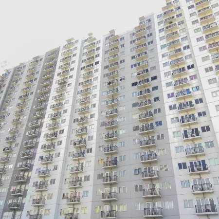 Chic and Cozy Studio Park View Condominium Apartment