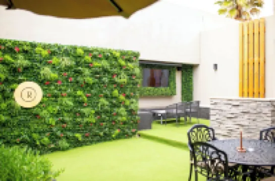 Qs Evander Hotel and Apartments Hotels in 