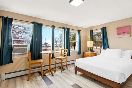 Rodeway Inn Formerly Camp Inn Lodge